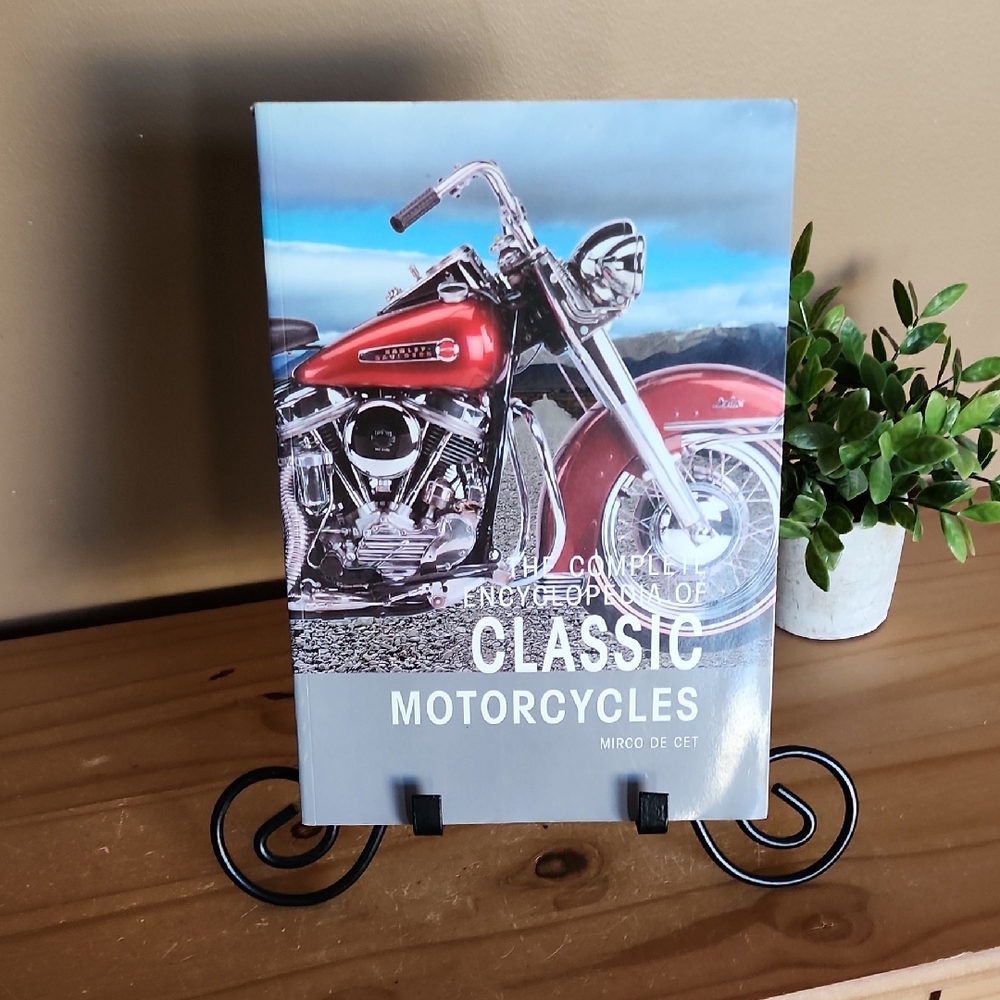 Classic Motorcycles By Mirco De Cet